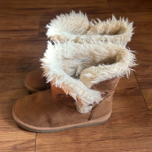 Girls Buckle Faux Suede Boots - Picture 4 of 6